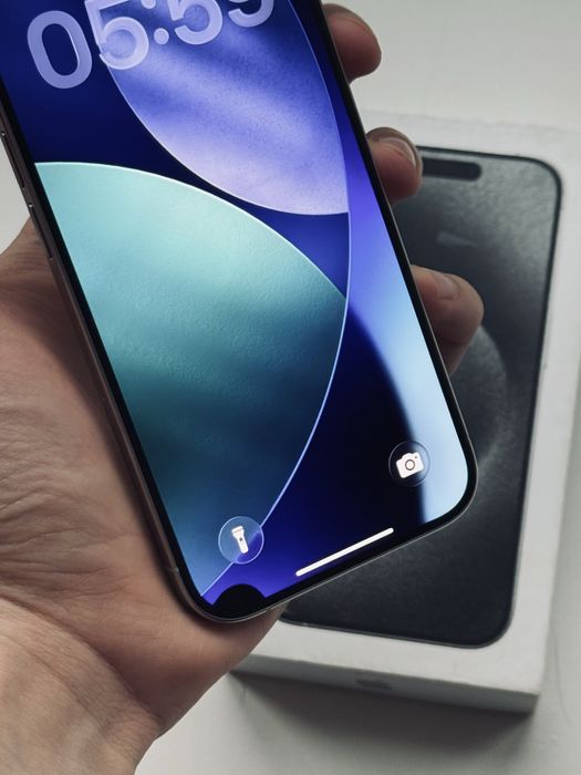 Продам iphone 15 pro 256