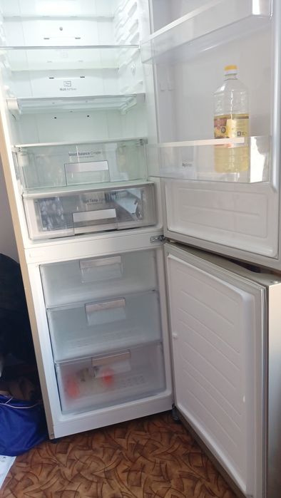 Продам холодильник