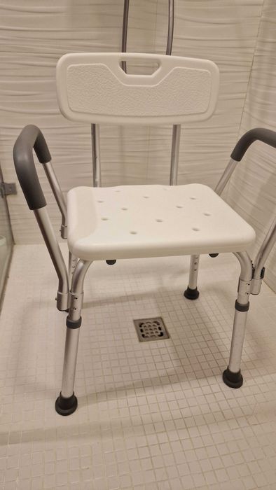 Стул для душа - алюминий, прочный пластик