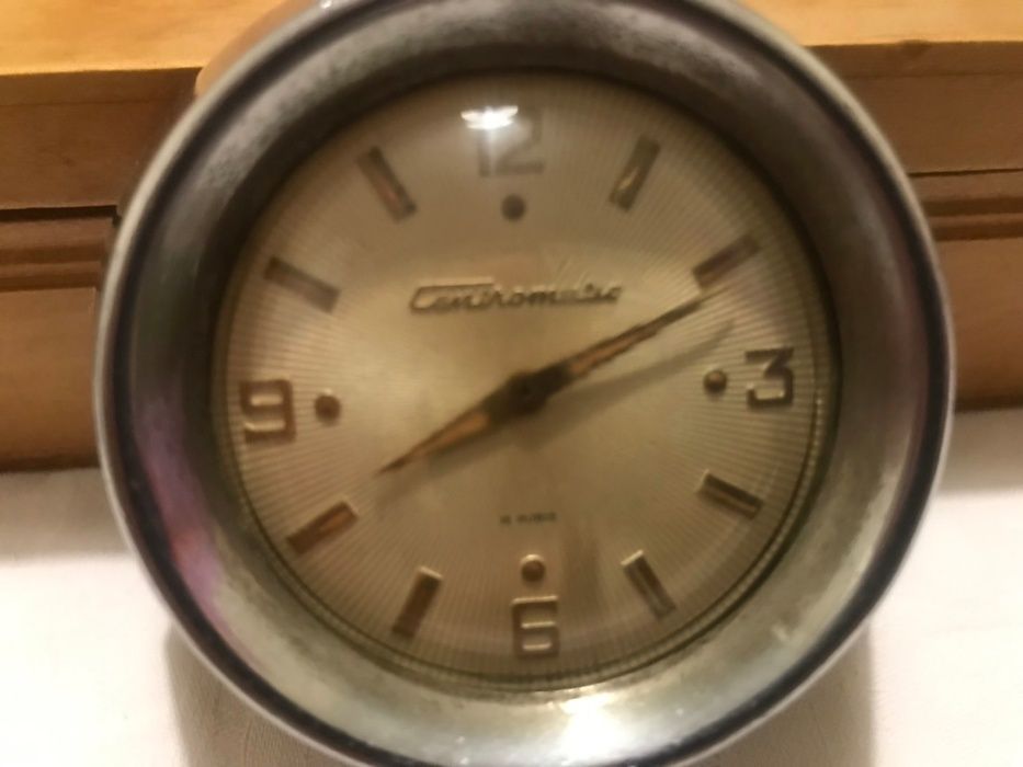 Часовник за волан Centromatic center watch