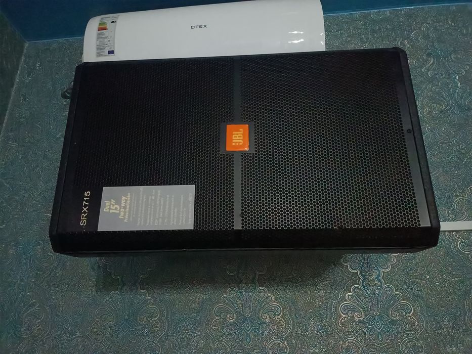 Продам колонки + пульт