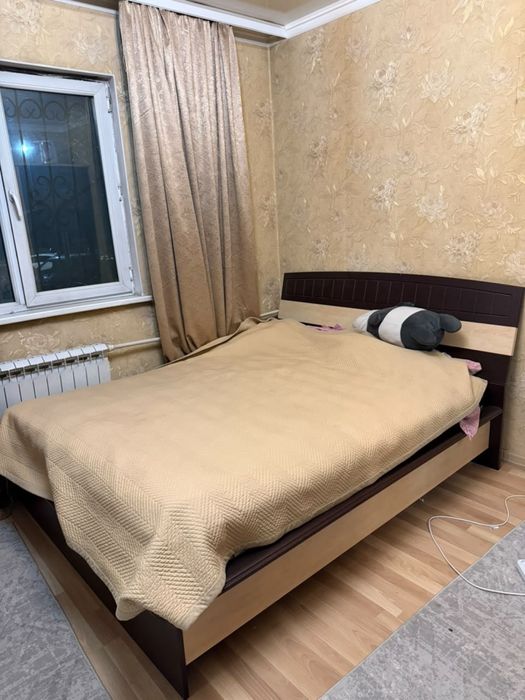 Спальный диван бу