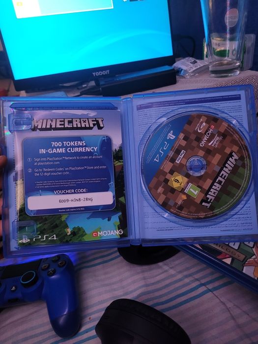 Vând Minecraft ps4