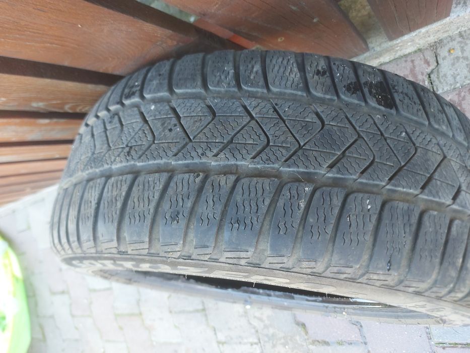 Anvelopa 225 45 17