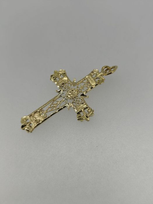 Cruce aur 18k 2.54gr (r)