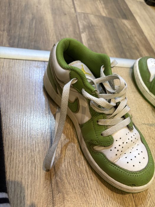 Продават се убувки джордан 23 вървят с кутия