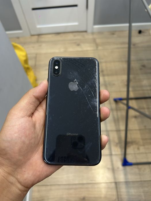 Продаю IPhone XS !