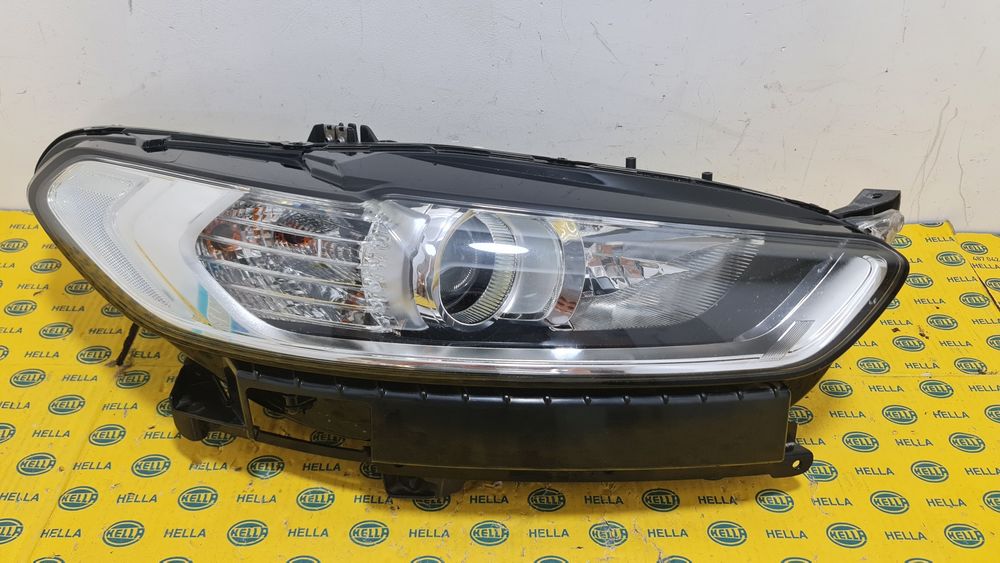 Far dreapta halogen Ford Mondeo 5 mk5 DS73-13W029-EA