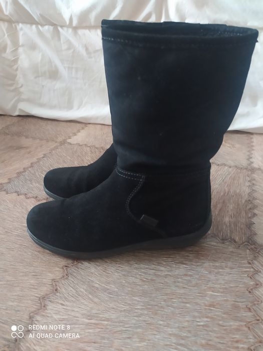 Продам обувь для девочки