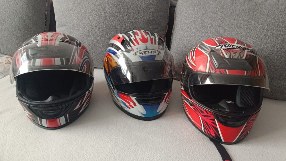 Vand casti motocicletă