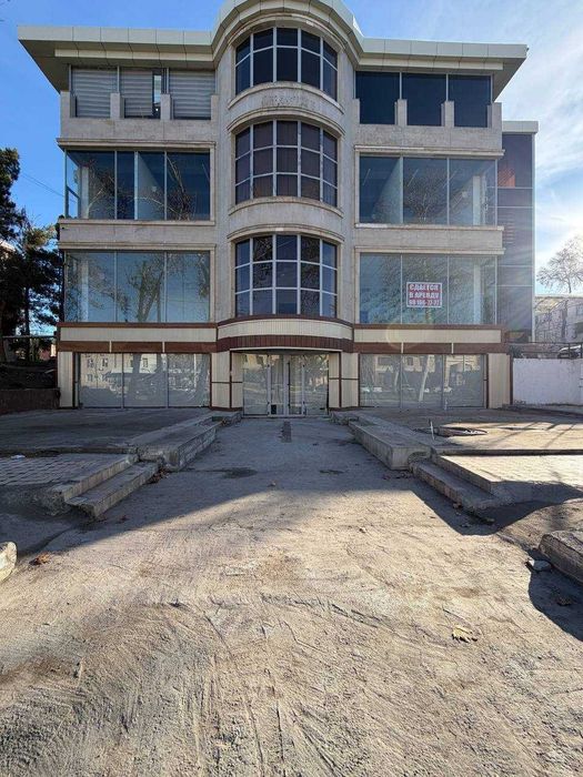 Коммерческое помещение 242 м², 1 линия, ул. Абай