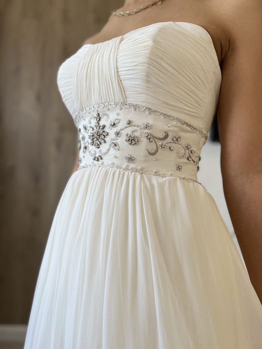 Продаю шикарное свадебное платье