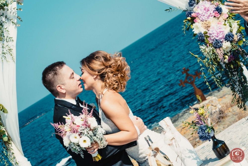 Сватбена фотография и Видеозаснемане на сватби!