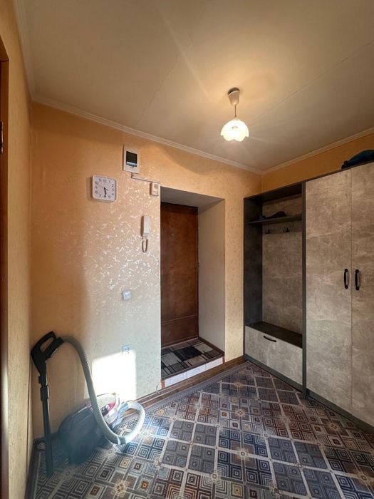 1 комн Школьник продаем