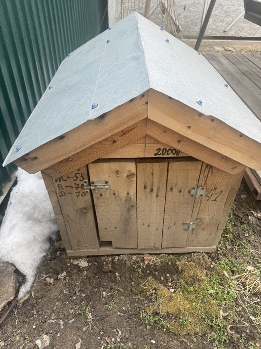 Продам будку для небольшой собаки