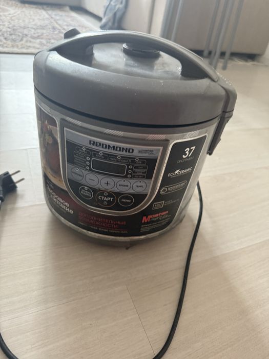 Продам мультиварку для кухни