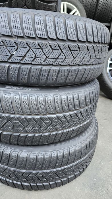 4 anvelope iarnă Pirelli RSC 225/50/18