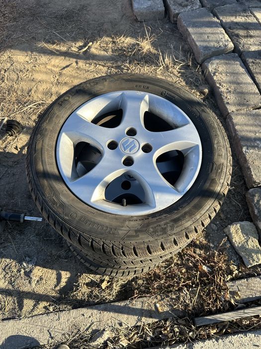 Сузуки Суифт  1,3 бензин 2006 г