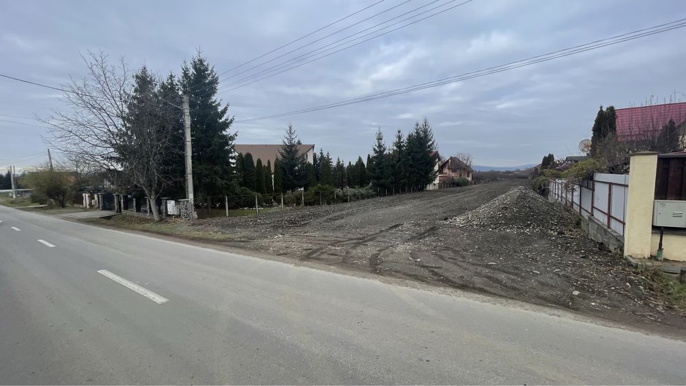 Inchiriez/vand 3565 m teren intravilan