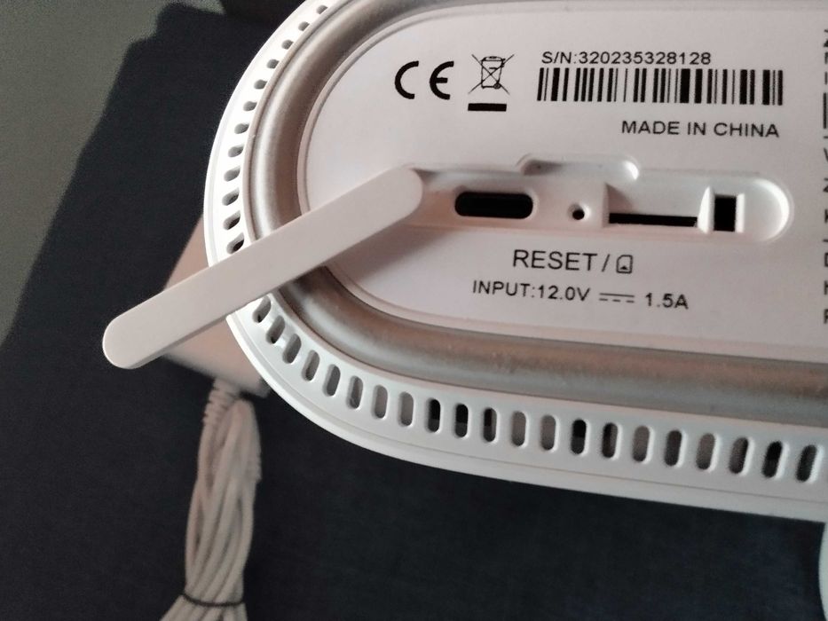 последен модел 5Gрутер за мобилен интернет за сим  карти на Иетел