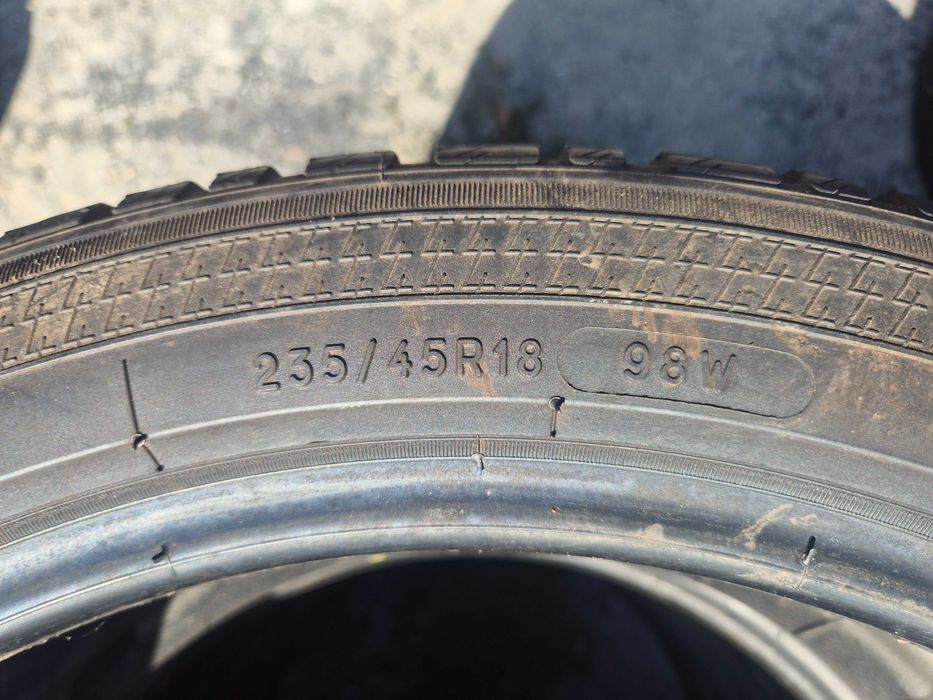 4 Anvelope M+S VARA IARNA 4 Sezoane - 235/45/18 98W - Kleber Quadraxer - Stare F BUNA - DOT 2018 !