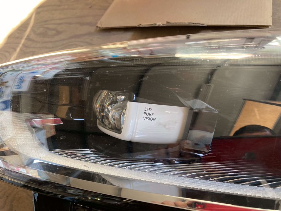 Ляв фар за Renault Megane 4. Full Led. 17-20.