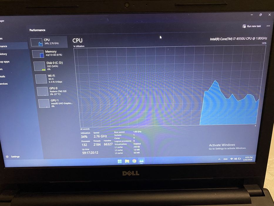 Лаптоп Dell/i7 8550u/8GB DDR4/Radeon 520 2GB GDDR5/256GB SSD