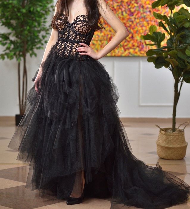 Дизайнерска бална рокля Beyond