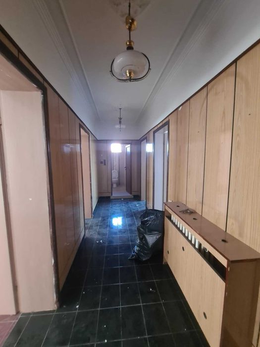 Продава се Четиристаен апартамент в Хасково, Македонски - 122 кв.м за 753 €/кв.м - Снимка #8