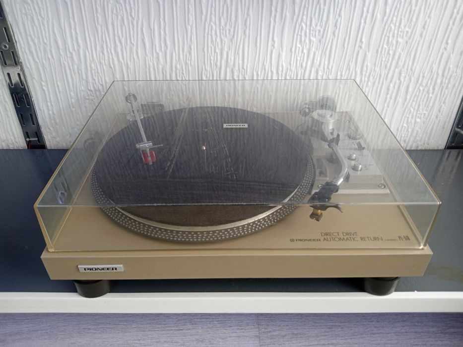 Грамофон PIONEER PL-518