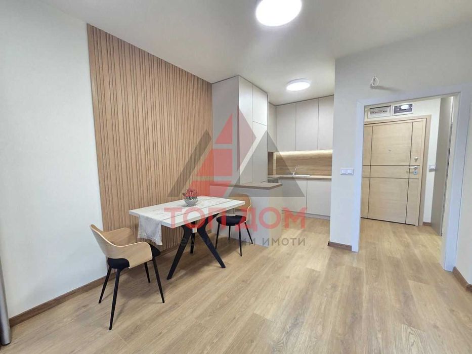 Дава се под наем Двустаен апартамент в к.к. Св.Св. Константин и Елена - 65 кв.м за 800 € - Снимка #2