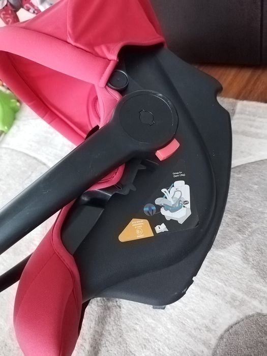 Scoica auto bebeluș