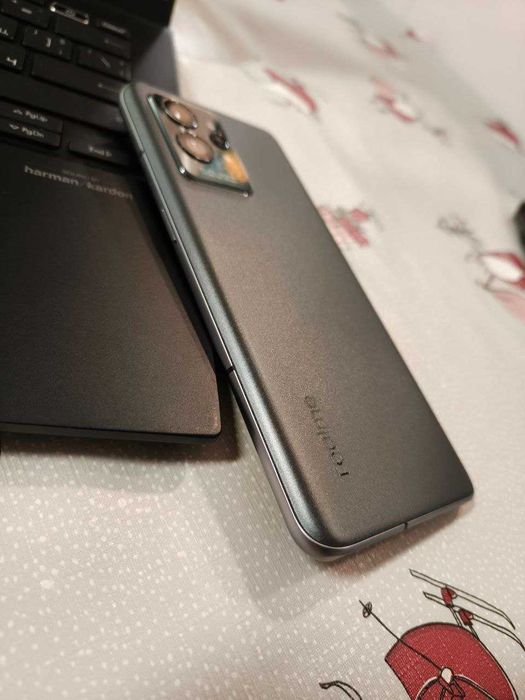 Realme GT2 Pro - 2K Екран - Като НОВ - Пълен Комплект!