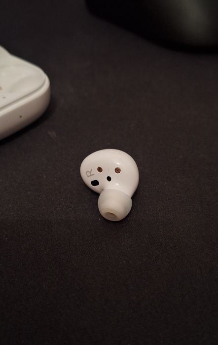 Samsung Galaxy Buds 2 (Оригинал) / Кейс + Наушники