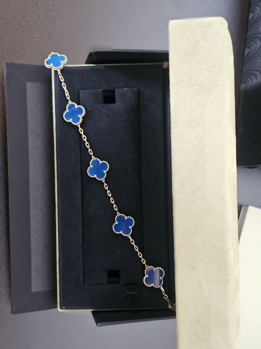 Златна гривна Van Cleef & Arpels