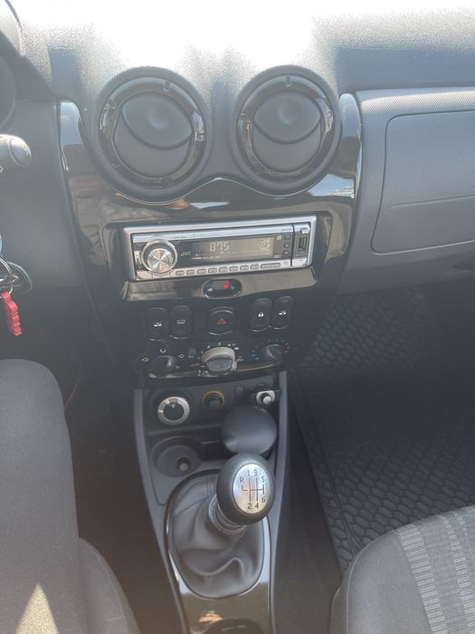 Duster  Dacia 1,6 + GPL