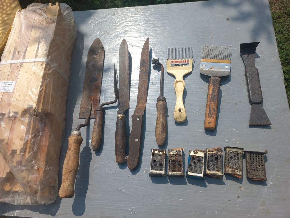 Инструмент для пчеловода