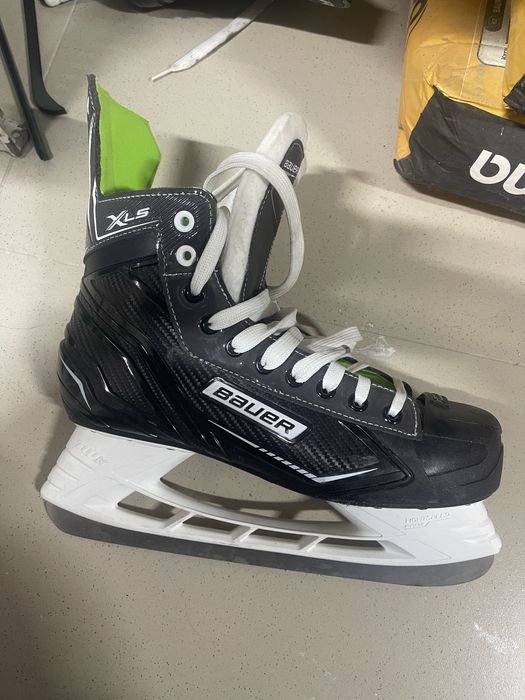 СРОЧНО! Продам хоккейные коньки Bauer X5