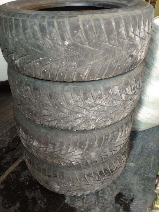 Продам автошины зимние