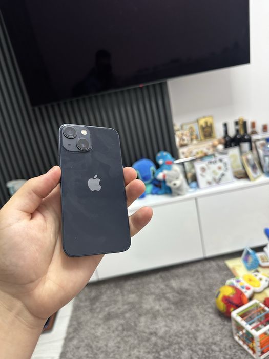 Vand iphone 13 mini pentru piese/recarosare