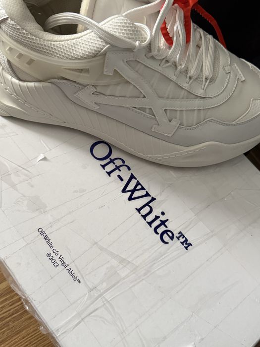 Sneakersi Off-White Odsy