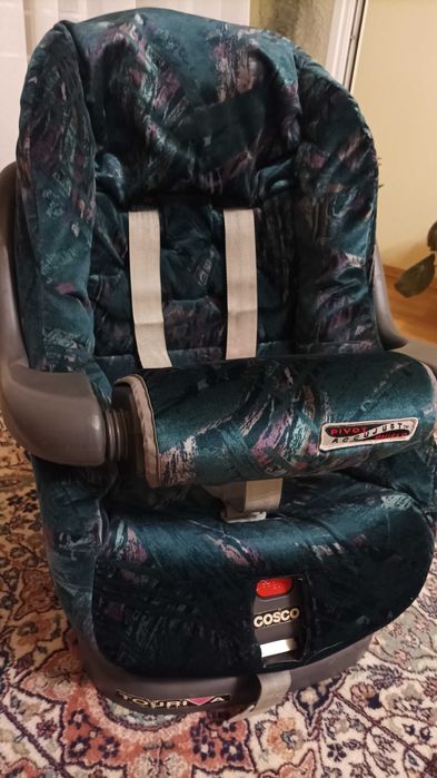 Детско столче за кола