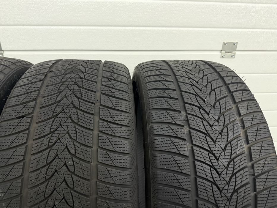 Anvelope M+S 245/40/r20 275/35/r20 BMW seria 7 G11 G12