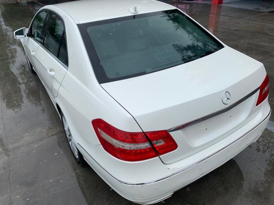 Dezmembrez mercedes e350 4matic w212 e220 e250 e300 e350 euro5 4matic