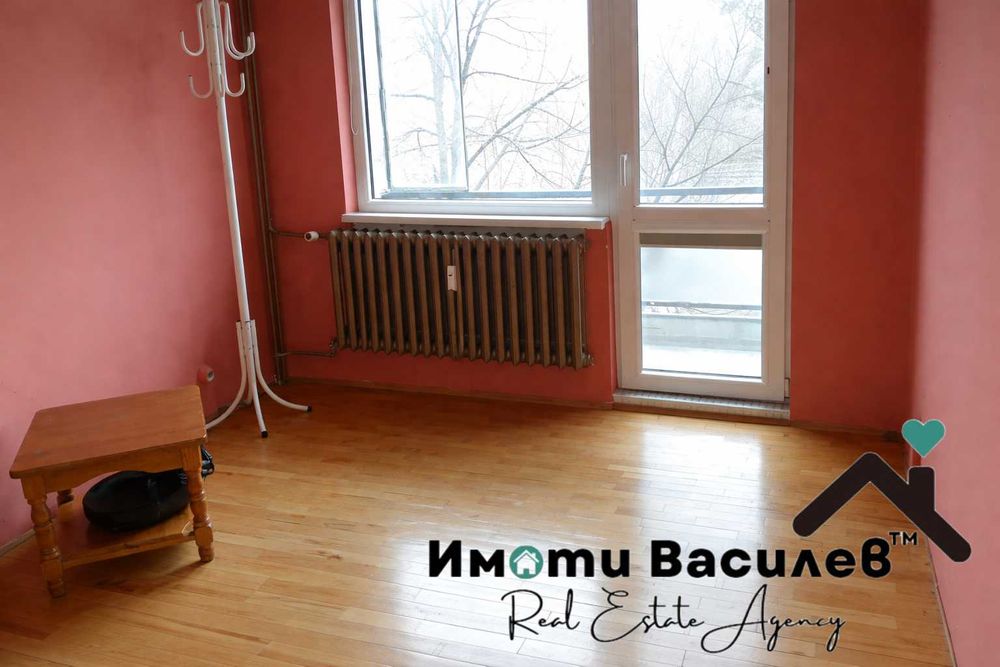 Продава се Тристаен апартамент в София, Център - 76 кв.м за 1467 €/кв.м - Снимка #4