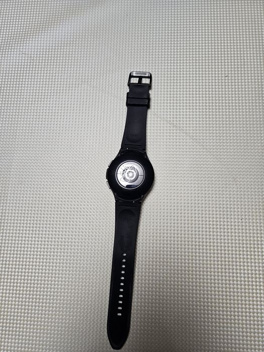 Продаются смарт часы Samsung galaxy Watch 4