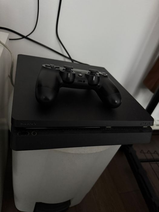 Playstation 4 slim+controller original NOU!