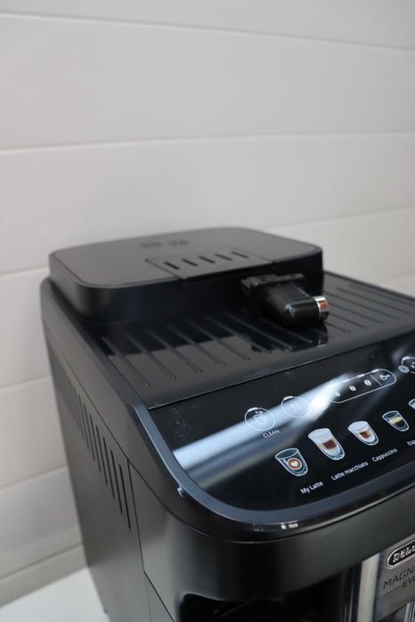 De'Longhi Magnifica Evo, Кафемашина, 1450W, 1,8л ECAM292.81 Latte