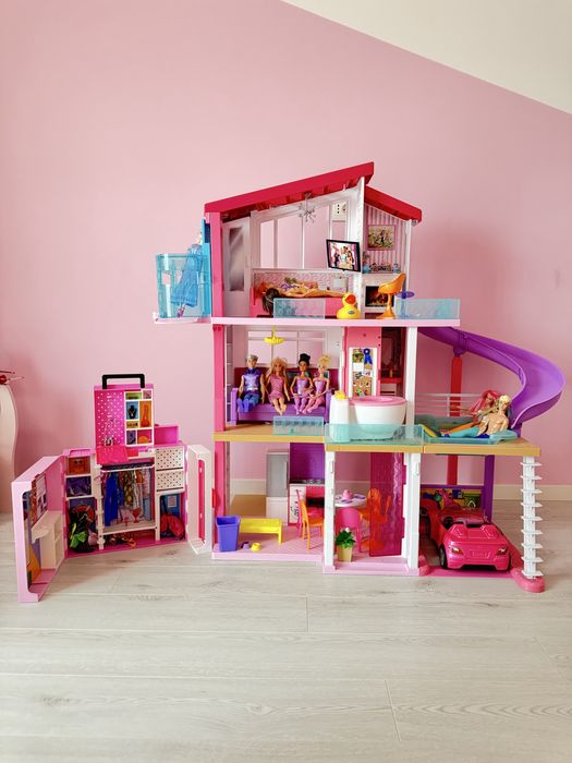 Къща за кукли - Barbie Dreamhouse