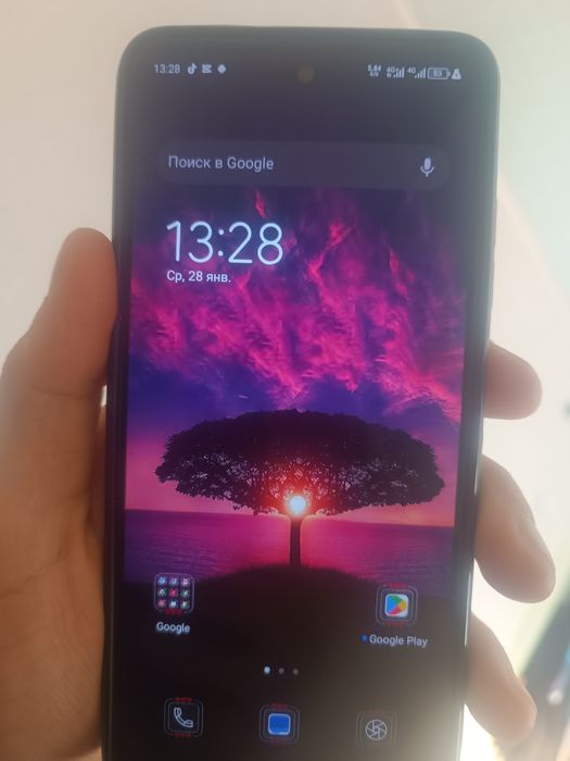 Продам телефон TECHNO SPARK GO 2024